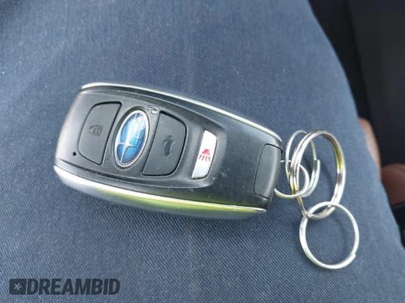 ✅ 2022 Subaru Ascent Touring • VIN: 4S4WMARD1N3409507 • Lot: 42108549. Listed on IAAI with 61,928 mi. Free auction sales archive from the USA and detailed vehicle history report at DreamBid. Image 11.