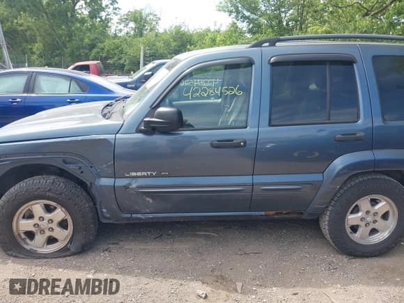 ✅ 2002 Jeep Liberty Limited • VIN: 1J4GL58KX2W339237 • Lot: 42284526. Listed on IAAI with 183,416 mi. Free auction sales archive from the USA and detailed vehicle history report at DreamBid. Image 14.