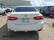 ✅ 2018 Toyota Camry LE • VIN: JTNB11HK8J3024799 • Lot: 43372602. Wystawiony na IAAI z przebiegiem 106 816 mil. Bezpłatny archiwum sprzedaży aukcyjnych z USA i szczegółowy raport historii pojazdu na DreamBid. Zdjęcie 16.