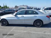 ✅ 2021 Mercedes-Benz C 300 • VIN: W1KWF8DB0MR634709 • Лот: 42304249. Опубликован ранее на IAAI с пробегом Не указан. Бесплатный доступ к архиву аукционных продаж из США и подробный отчёт об истории автомобиля на DreamBid. Изображение 14.