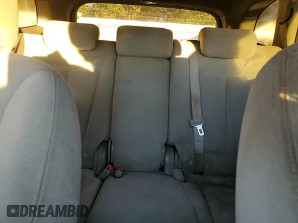 ✅ 2009 Hyundai Santa Fe GLS • VIN: 5NMSG13D49H255661 • Lot: 81277374. Listed on Copart with 190,339 mi. Free auction sales archive from the USA and detailed vehicle history report at DreamBid. Image 10.