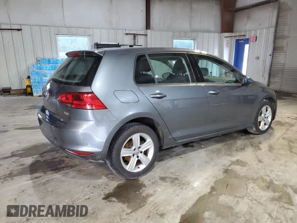 ✅ 2017 Volkswagen Golf S • VIN: 3VW117AU6HM029276 • Lot: 58365985. Wystawiony na Copart z przebiegiem 56 274 mil. Bezpłatny archiwum sprzedaży aukcyjnych z USA i szczegółowy raport historii pojazdu na DreamBid. Zdjęcie 3.