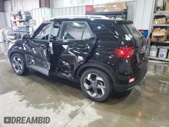 ✅ 2022 Hyundai Venue SEL • VIN: KMHRC8A36NU189674 • Lot: 49145885. Listed on Copart with 35,292 mi. Free auction sales archive from the USA and detailed vehicle history report at DreamBid. Image 2.