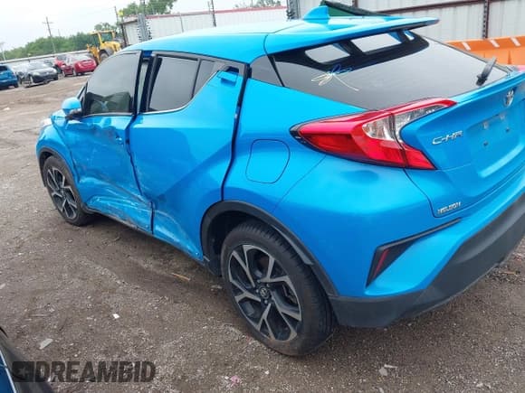 ✅ 2019 Toyota C-HR XLE • VIN: JTNKHMBX4K1054199 • Lot: 42420172. Listed on IAAI with 100,454 mi. Free auction sales archive from the USA and detailed vehicle history report at DreamBid. Image 3.