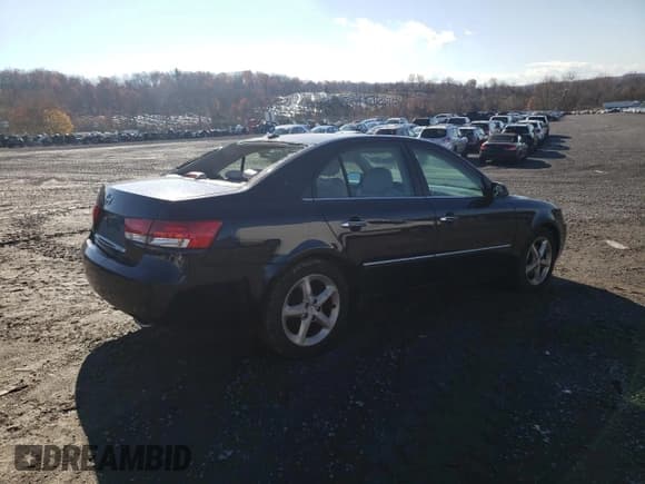 ✅ 2008 Hyundai Sonata SE • VIN: 5NPEU46F38H346457 • Лот: 79705534. Опубликован ранее на Copart с пробегом 306 116 миль. Бесплатный доступ к архиву аукционных продаж из США и подробный отчёт об истории автомобиля на DreamBid. Изображение 3.