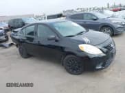 ✅ 2012 Nissan Versa SV • VIN: 3N1CN7AP5CL939027 • Lot: 42702467. Wystawiony na IAAI z przebiegiem 90 522 mil. Bezpłatny archiwum sprzedaży aukcyjnych z USA i szczegółowy raport historii pojazdu na DreamBid. Zdjęcie 1.