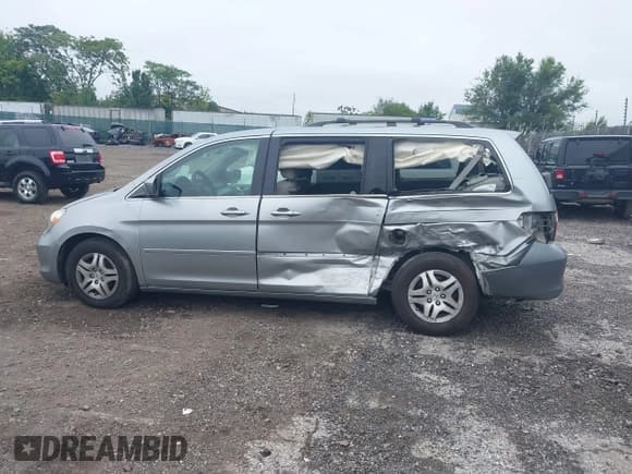 ✅ 2007 Honda Odyssey EX • VIN: 5FNRL384X7B063450 • Lot: 43029485. Listed on IAAI with 175,380 mi. Free auction sales archive from the USA and detailed vehicle history report at DreamBid. Image 14.