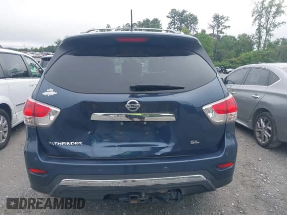 ✅ 2014 Nissan Pathfinder Platinum • VIN: 5N1AR2MN1EC686613 • Лот: 42364742. Опубликован ранее на IAAI с пробегом 178 032 миль. Бесплатный доступ к архиву аукционных продаж из США и подробный отчёт об истории автомобиля на DreamBid. Изображение 16.