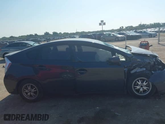 ✅ 2011 Toyota Prius II • VIN: JTDKN3DU7B0284092 • Lot: 43044551. Wystawiony na IAAI z przebiegiem 177 359 mil. Bezpłatny archiwum sprzedaży aukcyjnych z USA i szczegółowy raport historii pojazdu na DreamBid. Zdjęcie 13.