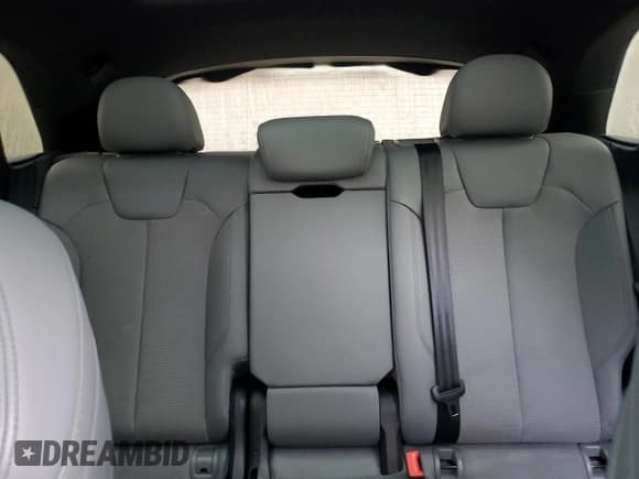 ✅ 2022 Audi SQ5 Premium Plus • VIN: WA1B4AFY2N2092122 • Лот: 66394155. Опубликован ранее на Copart с пробегом 25 888 миль. Бесплатный доступ к архиву аукционных продаж из США и подробный отчёт об истории автомобиля на DreamBid. Изображение 10.