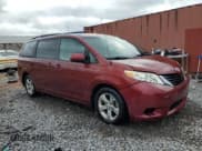 ✅ 2013 Toyota Sienna LE • VIN: 5TDKK3DCXDS296723 • Lot: 85757685. Wystawiony na Copart z przebiegiem 181 176 mil. Bezpłatny archiwum sprzedaży aukcyjnych z USA i szczegółowy raport historii pojazdu na DreamBid. Zdjęcie 4.