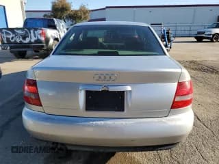 ✅ 1999 Audi A4 • VIN: WAUCB28D1XA301646 • Лот: 44394235. Опубликован ранее на Copart с пробегом 110 597 миль. Бесплатный доступ к архиву аукционных продаж из США и подробный отчёт об истории автомобиля на DreamBid. Изображение 6.