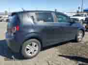 2013 Chevrolet Sonic LT z VIN 1G1JD6SB9D4232551, wystawiony jako Copart lot #49639715 z przebiegiem 176 830 mil mil oraz Czysty tytuł • Clean title. Historia ofert i sprzedaży dostępna na DreamBid. Obrazek 3.