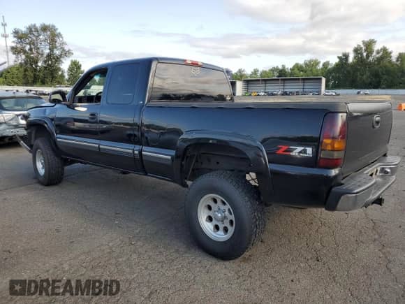 ✅ 2000 Chevrolet Silverado 1500 LT • VIN: 2GCEK19T9Y1375842 • Lot: 64787384. Wystawiony na Copart z przebiegiem 242 729 mil mil. Skorzystaj z bezpłatnego archiwum sprzedaży aukcyjnych z USA i zobacz szczegółowy raport historii pojazdu na DreamBid. Zdjęcie 2.