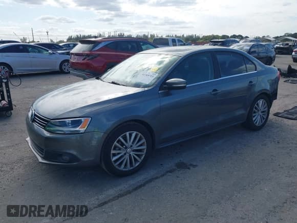 ✅ 2011 Volkswagen Jetta SEL • VIN: 3VWLX7AJ5BM351301 • Lot: 41349715. Listed on IAAI with 148,063 mi. Free auction sales archive from the USA and detailed vehicle history report at DreamBid. Image 2.