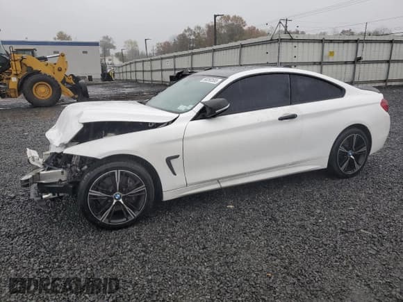 ✅ 2019 BMW 4 Series 430i xDrive • VIN: WBA4W5C59KAE49307 • Lot: 90392555. Listed on Copart with 76,120 mi. Free auction sales archive from the USA and detailed vehicle history report at DreamBid. Image 1.