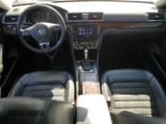 ✅ 2012 Volkswagen Passat SEL Premium • VIN: 1VWCM7A30CC081715 • Лот: 64208285. Опубликован ранее на Copart с пробегом 169 430 миль. Бесплатный доступ к архиву аукционных продаж из США и подробный отчёт об истории автомобиля на DreamBid. Изображение 10.