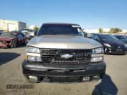 ✅ 2006 Chevrolet Silverado 1500 Work Truck • VIN: 1GCEC19V66Z291514 • Лот: 74617614. Опубликован ранее на Copart с пробегом 207 642 миль. Бесплатный доступ к архиву аукционных продаж из США и подробный отчёт об истории автомобиля на DreamBid. Изображение 5.