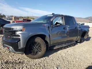 ✅ 2020 Chevrolet Silverado 1500 LT Trail Boss • VIN: 1GCPYFEL0LZ208716 • Lot: 82325845. Wystawiony na Copart z przebiegiem 41 810 mil. Bezpłatny archiwum sprzedaży aukcyjnych z USA i szczegółowy raport historii pojazdu na DreamBid. Zdjęcie 1.