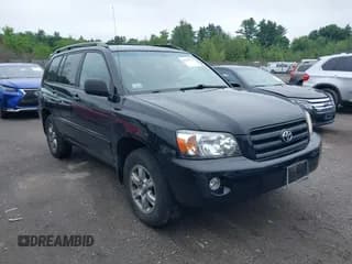 ✅ 2005 Toyota Highlander • VIN: JTEEP21A950119205 • Lot: 42705711. Listed on IAAI with 178,128 mi. Free auction sales archive from the USA and detailed vehicle history report at DreamBid. Image 1.