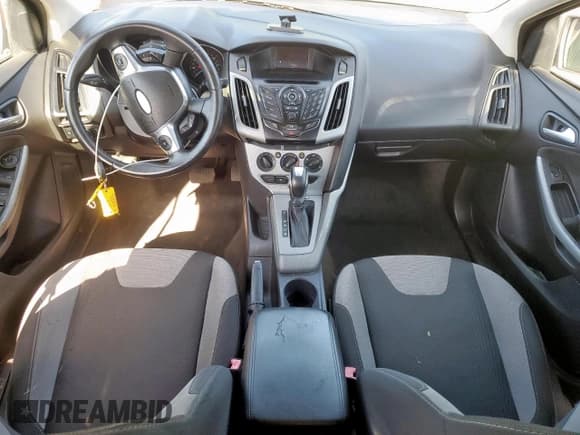 ✅ 2012 Ford Focus SE • VIN: 1FAHP3F20CL205917 • Lot: 61431915. Wystawiony na Copart z przebiegiem 135 803 mil. Bezpłatny archiwum sprzedaży aukcyjnych z USA i szczegółowy raport historii pojazdu na DreamBid. Zdjęcie 8.