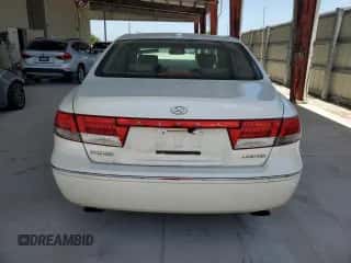 2008 Hyundai Azera Limited с VIN KMHFC46F18A275639, выставлен на аукционе Copart как лот 57425425 с пробегом 131 118 миль миль и Списание • Salvage title. История ставок и продаж доступна на DreamBid. Изображение 6.