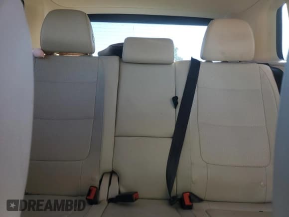 ✅ 2016 Volkswagen Tiguan S • VIN: WVGAV7AX5GW514908 • Lot: 86668735. Wystawiony na Copart z przebiegiem 85 555 mil. Bezpłatny archiwum sprzedaży aukcyjnych z USA i szczegółowy raport historii pojazdu na DreamBid. Zdjęcie 10.