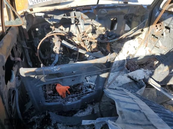 ✅ 1984 Ford Bronco Custom • VIN: 1FMDU15F9ELA55864 • Lot: 92121875. Listed on Copart with Not provided. Free auction sales archive from the USA and detailed vehicle history report at DreamBid. Image 8.