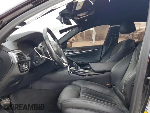 ✅ 2020 BMW 5 Series 530i • VIN: WBAJR3C02LWW64256 • Lot: 86431195. Wystawiony na Copart z przebiegiem Nie podano. Bezpłatny archiwum sprzedaży aukcyjnych z USA i szczegółowy raport historii pojazdu na DreamBid. Zdjęcie 7.