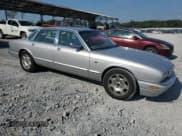 ✅ 2003 Jaguar XJ 8 • VIN: SAJDA14C33LF59266 • Lot: 71877055. Wystawiony na Copart z przebiegiem 145 384 mil. Bezpłatny archiwum sprzedaży aukcyjnych z USA i szczegółowy raport historii pojazdu na DreamBid. Zdjęcie 4.