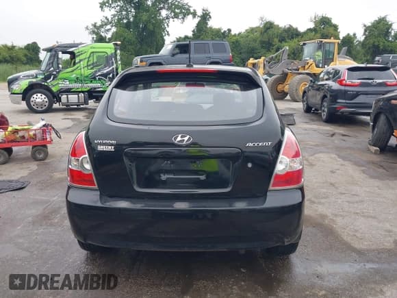 ✅ 2009 Hyundai Accent GS • VIN: KMHCM36C39U107078 • Лот: 42927607. Опубликован ранее на IAAI с пробегом 161 230 миль. Бесплатный доступ к архиву аукционных продаж из США и подробный отчёт об истории автомобиля на DreamBid. Изображение 16.