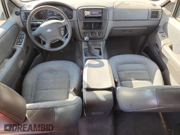 ✅ 2002 Ford Explorer XLS • VIN: 1FMZU62E92ZC64853 • Лот: 87368615. Опубликован ранее на Copart с пробегом 214 506 миль. Бесплатный доступ к архиву аукционных продаж из США и подробный отчёт об истории автомобиля на DreamBid. Изображение 8.