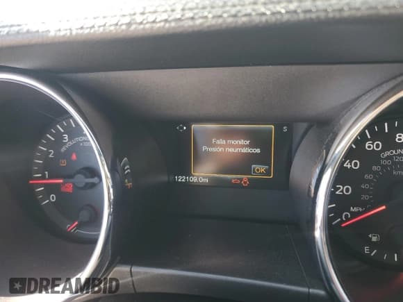 ✅ 2015 Ford Mustang V6 • VIN: 1FA6P8AM5F5394490 • Lot: 92239705. Wystawiony na Copart z przebiegiem 122 109 mil. Bezpłatny archiwum sprzedaży aukcyjnych z USA i szczegółowy raport historii pojazdu na DreamBid. Zdjęcie 9.