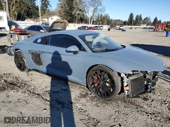 ✅ 2021 Audi R8 V10 • VIN: WUABAAFX8M7900919 • Lot: 44812725. Listed on Copart with 21,390 mi. Free auction sales archive from the USA and detailed vehicle history report at DreamBid. Image 4.