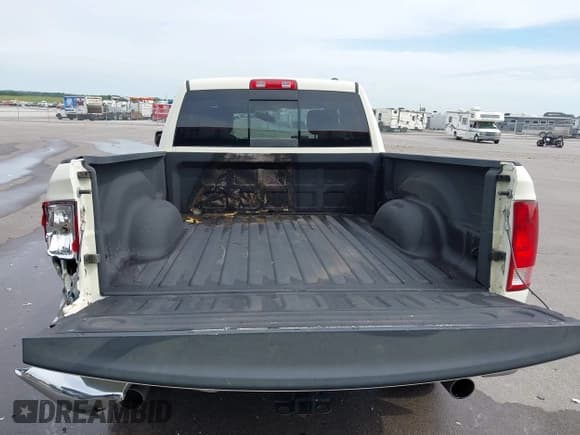 ✅ 2010 Dodge 1500 TRX • VIN: 1D7RV1GT3AS227869 • Lot: 42371119. Wystawiony na IAAI z przebiegiem 99 535 mil. Bezpłatny archiwum sprzedaży aukcyjnych z USA i szczegółowy raport historii pojazdu na DreamBid. Zdjęcie 18.