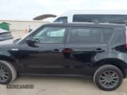 ✅ 2017 Kia Soul • VIN: KNDJN2A25H7453700 • Lot: 42781566. Wystawiony na IAAI z przebiegiem 94 909 mil. Bezpłatny archiwum sprzedaży aukcyjnych z USA i szczegółowy raport historii pojazdu na DreamBid. Zdjęcie 14.