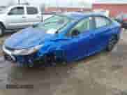 2019 Chevrolet Cruze Premier z VIN 1G1BF5SM0K7104799, wystawiony jako IAAI lot #41955692 z przebiegiem Nie podano mil oraz . Historia ofert i sprzedaży dostępna na DreamBid. Obrazek 2.