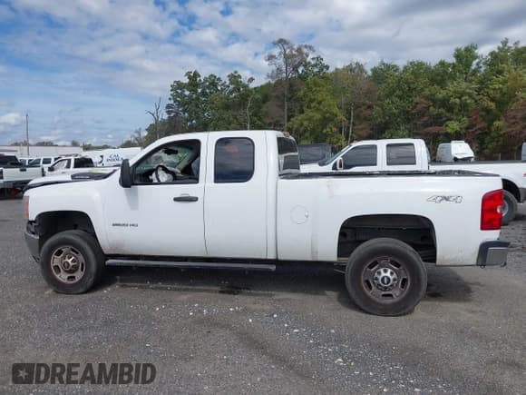 ✅ 2013 Chevrolet Silverado 2500HD Work Truck • VIN: 1GC2KVCGXDZ405969 • Лот: 43391824. Опубликован ранее на IAAI с пробегом Не указан. Бесплатный доступ к архиву аукционных продаж из США и подробный отчёт об истории автомобиля на DreamBid. Изображение 14.