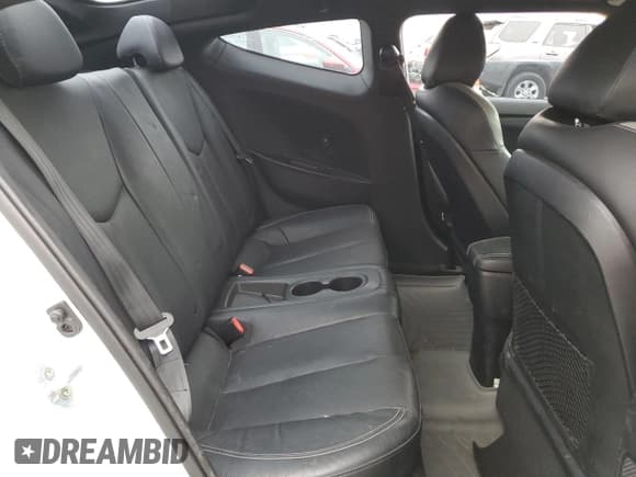 ✅ 2016 Hyundai Veloster Turbo • VIN: KMHTC6AE8GU286552 • Lot: 80307554. Wystawiony na Copart z przebiegiem 102 997 mil. Bezpłatny archiwum sprzedaży aukcyjnych z USA i szczegółowy raport historii pojazdu na DreamBid. Zdjęcie 10.