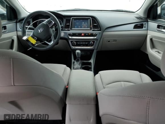 ✅ 2018 Hyundai Sonata Limited • VIN: 5NPE34AF3JH628937 • Lot: 47576053. Listed on Copart with 11,865 mi. Free auction sales archive from the USA and detailed vehicle history report at DreamBid. Image 8.