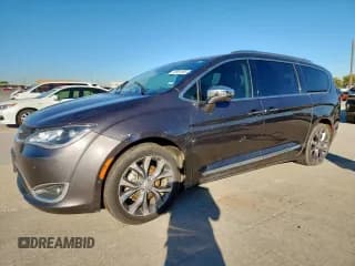 ✅ 2018 Chrysler Pacifica Limited • VIN: 2C4RC1GG4JR116705 • Lot: 90951965. Wystawiony na Copart z przebiegiem 139 355 mil. Bezpłatny archiwum sprzedaży aukcyjnych z USA i szczegółowy raport historii pojazdu na DreamBid. Zdjęcie 1.
