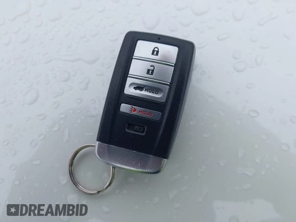 ✅ 2018 Acura RDX • VIN: 5J8TB4H31JL018201 • Lot: 42459595. Listed on IAAI with 106,523 mi. Free auction sales archive from the USA and detailed vehicle history report at DreamBid. Image 11.