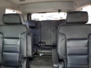 ✅ 2018 GMC Yukon Denali • VIN: 1GKS2CKJ4JR391374 • Lot: 93867465. Wystawiony na Copart z przebiegiem 137 385 mil. Bezpłatny archiwum sprzedaży aukcyjnych z USA i szczegółowy raport historii pojazdu na DreamBid. Zdjęcie 10.