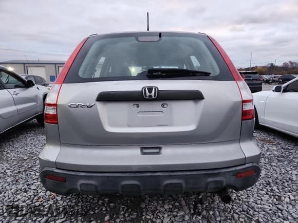 ✅ 2008 Honda CR-V LX • VIN: JHLRE38368C007184 • Лот: 90907495. Опубликован ранее на Copart с пробегом 171 205 миль. Бесплатный доступ к архиву аукционных продаж из США и подробный отчёт об истории автомобиля на DreamBid. Изображение 6.