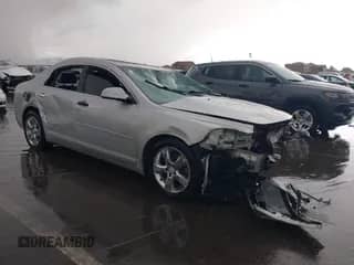 2012 Chevrolet Malibu 2LT z VIN 1G1ZD5EU9CF232515, wystawiony jako IAAI lot #43316702 z przebiegiem 251 197 mil mil oraz . Historia ofert i sprzedaży dostępna na DreamBid. Obrazek 1.