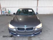 ✅ 2013 BMW 3 Series 328i • VIN: WBA3C1G55DNR46385 • Lot: 43216571. Wystawiony na IAAI z przebiegiem 110 508 mil. Bezpłatny archiwum sprzedaży aukcyjnych z USA i szczegółowy raport historii pojazdu na DreamBid. Zdjęcie 12.