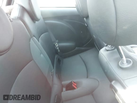 ✅ 2010 MINI Hardtop S • VIN: WMWMF7C58ATX45074 • Lot: 43126277. Wystawiony na IAAI z przebiegiem 142 637 mil. Bezpłatny archiwum sprzedaży aukcyjnych z USA i szczegółowy raport historii pojazdu na DreamBid. Zdjęcie 8.