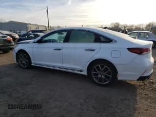 ✅ 2019 Hyundai Sonata Limited • VIN: 5NPE34AB4KH820141 • Lot: 71552872. Listed on Copart with 21,988 mi. Free auction sales archive from the USA and detailed vehicle history report at DreamBid. Image 2.
