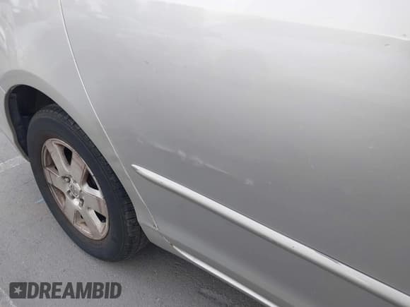 ✅ 2004 Toyota Sienna CE • VIN: 5TDZA23C14S056750 • Lot: 43727592. Wystawiony na IAAI z przebiegiem 231 665 mil. Bezpłatny archiwum sprzedaży aukcyjnych z USA i szczegółowy raport historii pojazdu na DreamBid. Zdjęcie 13.