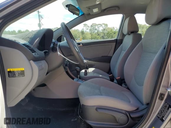 ✅ 2017 Hyundai Accent SE • VIN: KMHCT4AE9HU329057 • Лот: 74036124. Опубликован ранее на Copart с пробегом 43 798 миль. Бесплатный доступ к архиву аукционных продаж из США и подробный отчёт об истории автомобиля на DreamBid. Изображение 7.